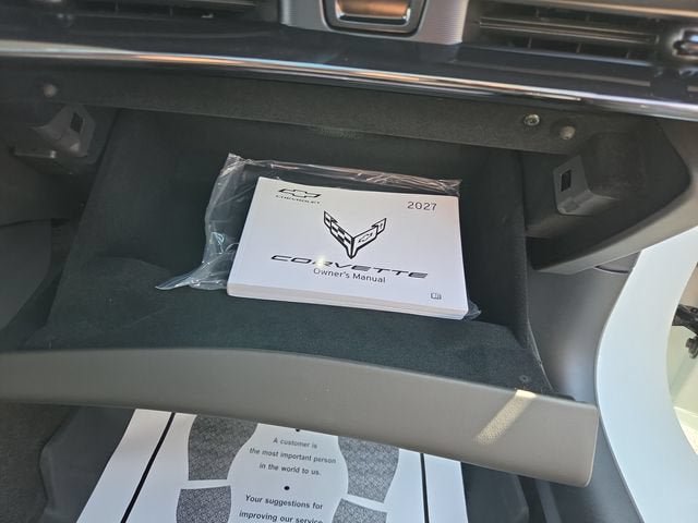 New 2027 Chevrolet Corvette Stingray Convertible w/ Stealth Interior Trim Package RWD image 32
