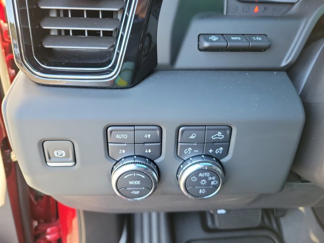 Used 2024 GMC Sierra 1500 AT4 w/ Technology Package image 27