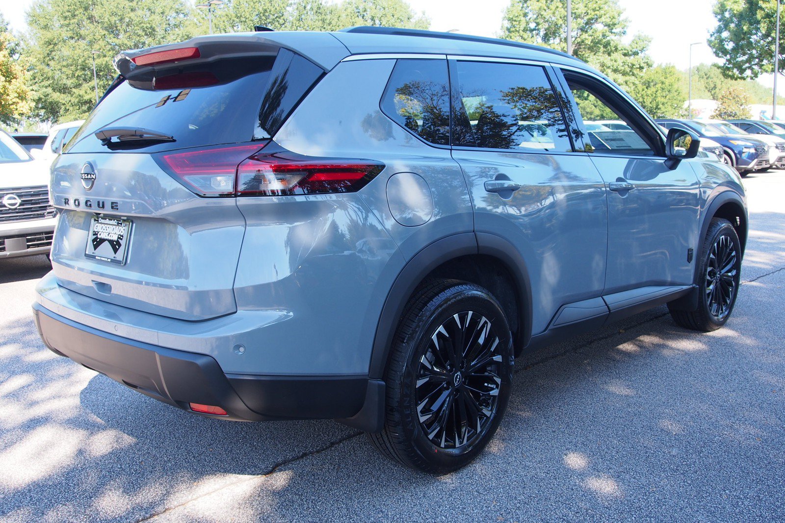 New 2026 Nissan Rogue Dark Armor FWD image 7
