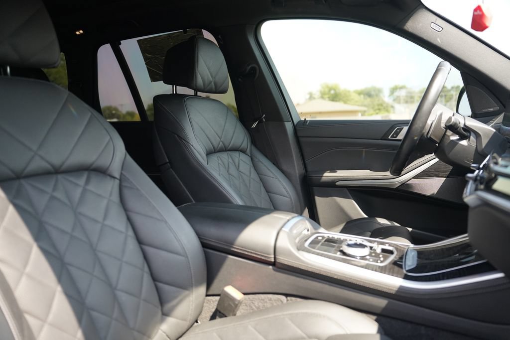 Used 2024 BMW X5 M60i AWD/4WD image 14