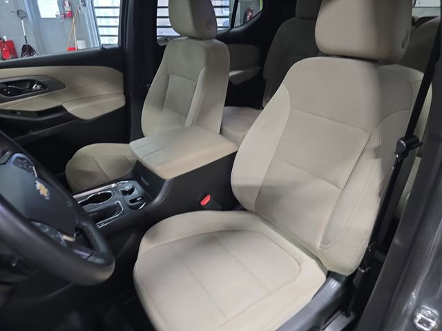Used 2023 Chevrolet Traverse LT w/ LPO, Cargo Package image 19