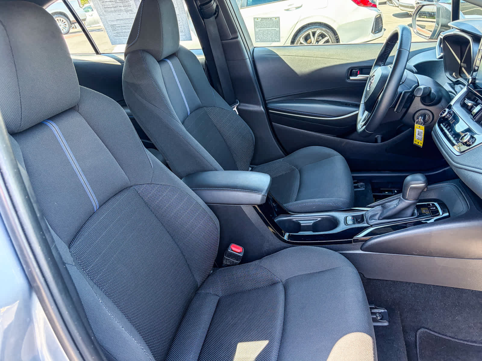 Used 2020 Toyota Corolla SE w/ Carpet Mat Package (TMS) FWD image 15
