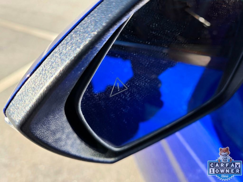 Used 2023 Hyundai Elantra Limited image 17