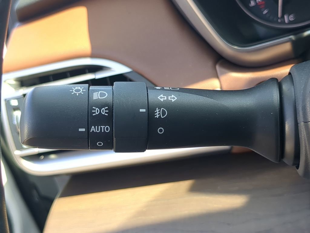 Used 2022 Subaru Outback Touring XT w/ Tech Package 3 image 29