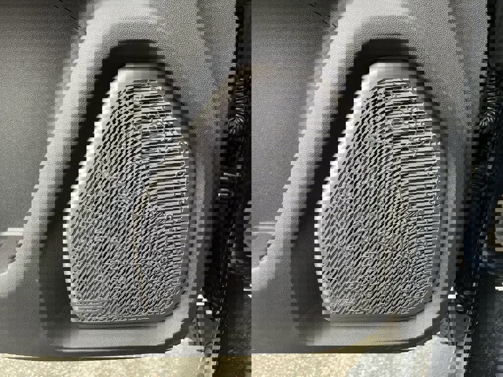 New 2026 GMC Hummer EV 4x4 Crew Cab w/ LPO, Dark Essentials Package image 24