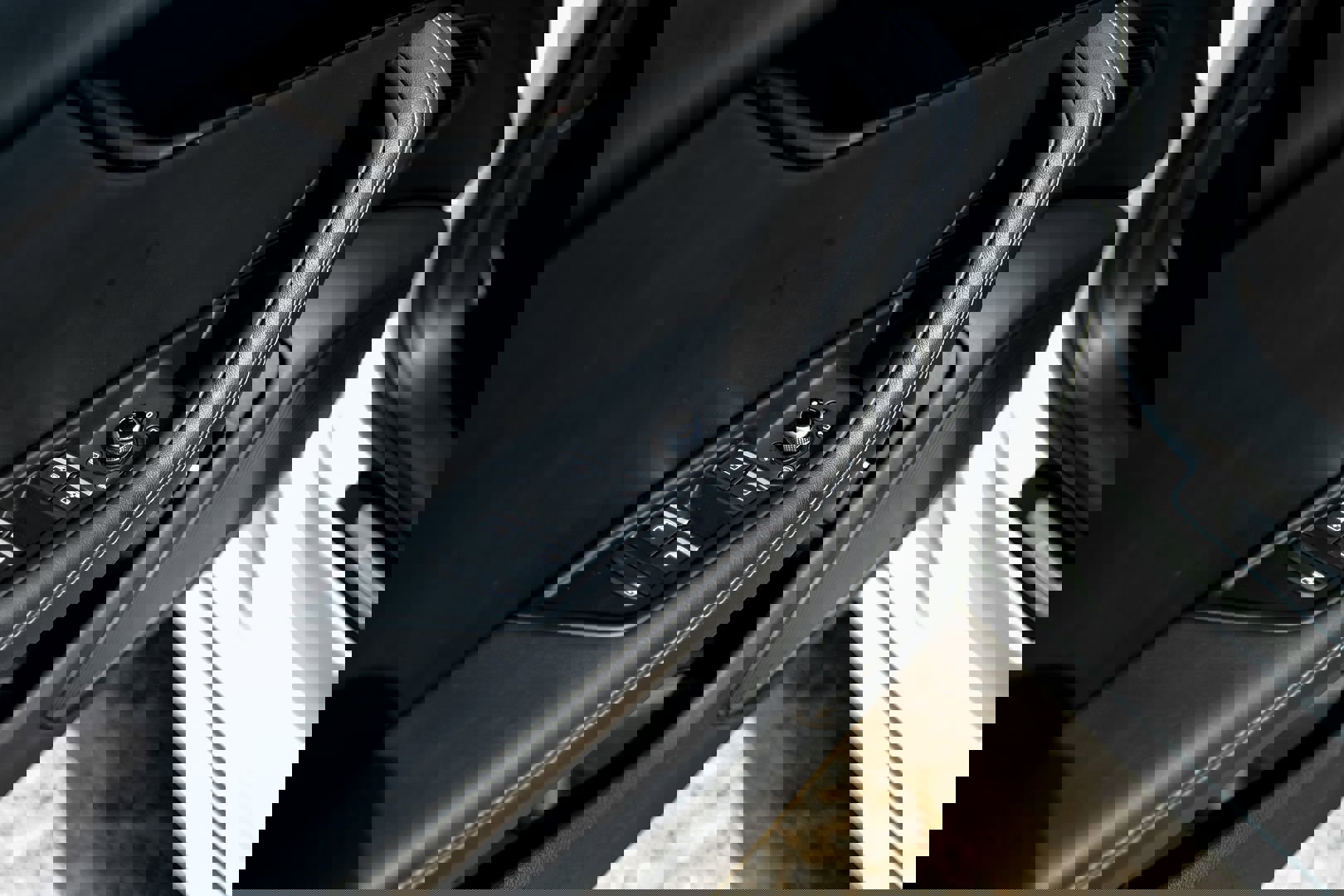 Used 2018 Audi S4 Premium Plus w/ Navigation Package image 36