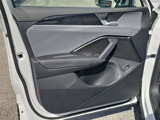 New 2026 Volkswagen Tiguan SE image 13