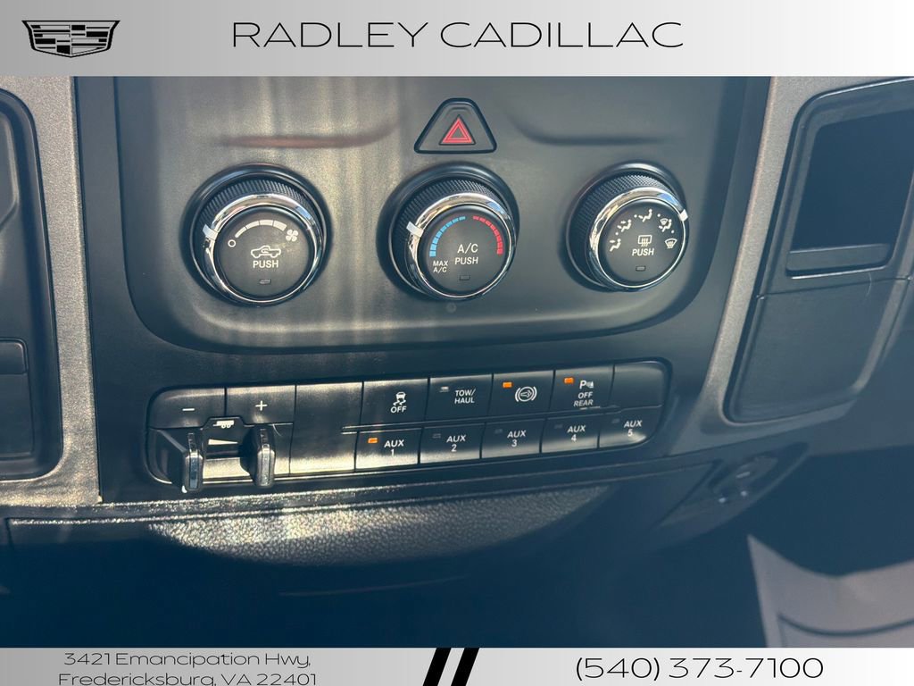 Used 2016 RAM 2500 Tradesman w/ Chrome Appearance Group AWD/4WD image 14