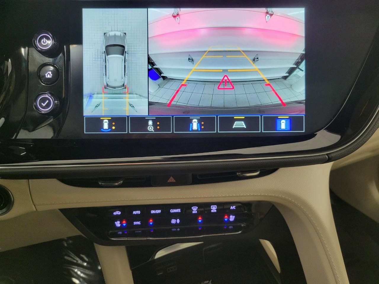 Used 2022 Buick Envision Avenir w/ Safety Package image 15