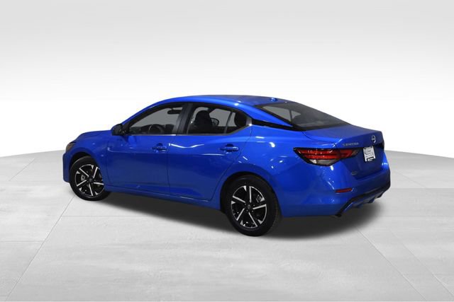 Used 2025 Nissan Sentra SV image 7