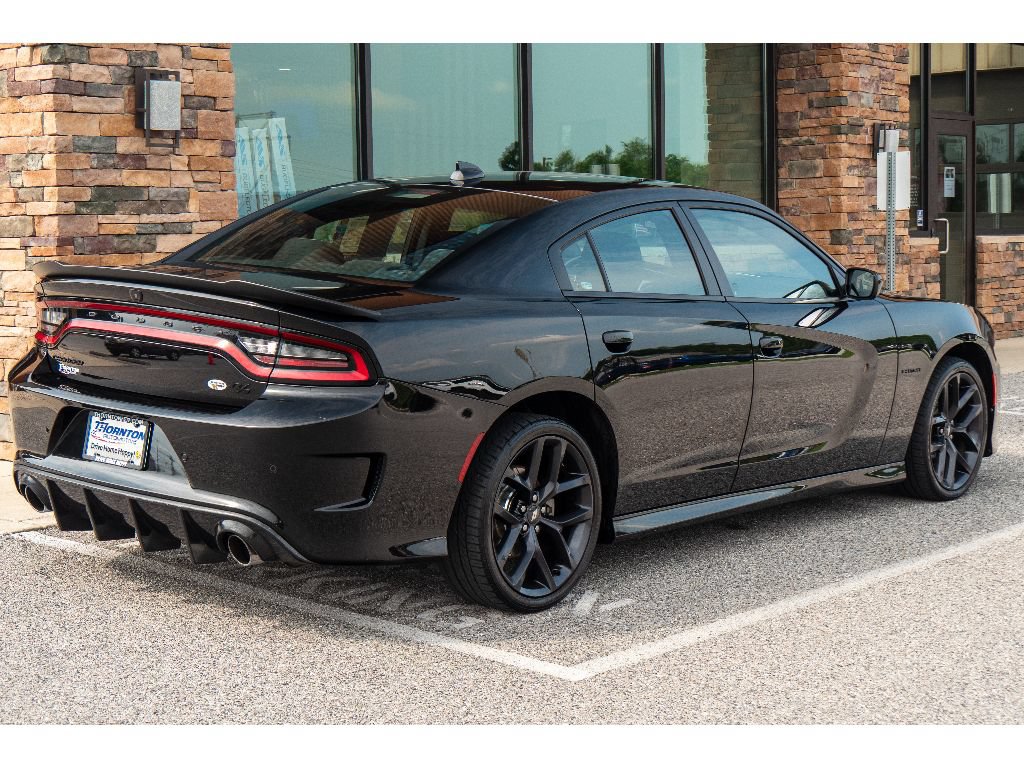Used 2021 Dodge Charger R/T w/ Blacktop Package RWD image 3