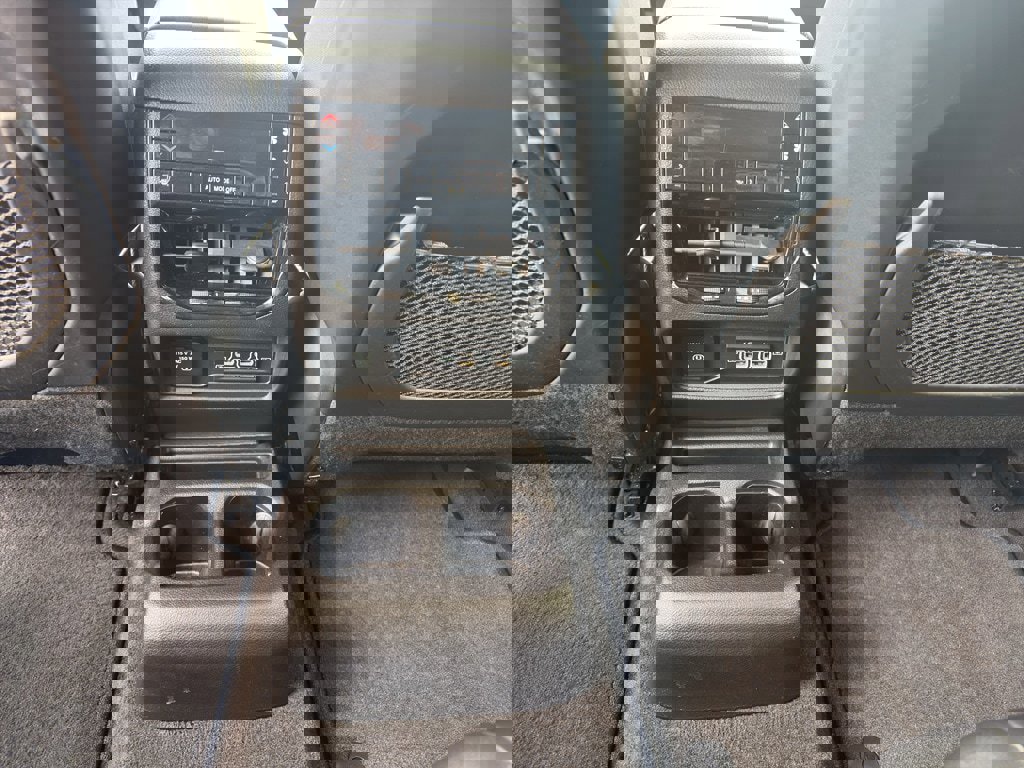 Used 2022 Jeep Grand Cherokee L Limited AWD/4WD image 21