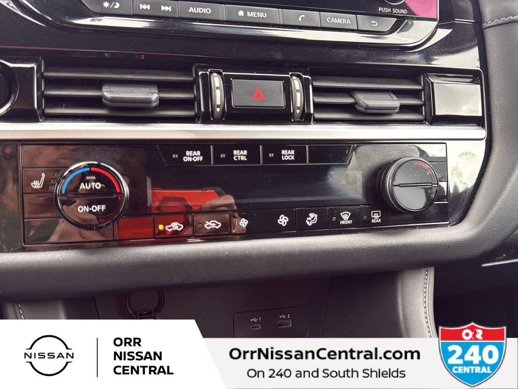 Used 2025 Nissan Pathfinder SV image 28