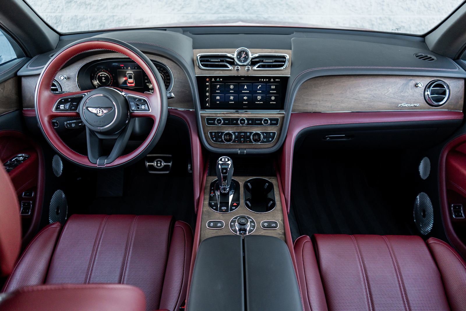 Certified 2024 Bentley Bentayga Extended Wheelbase image 4