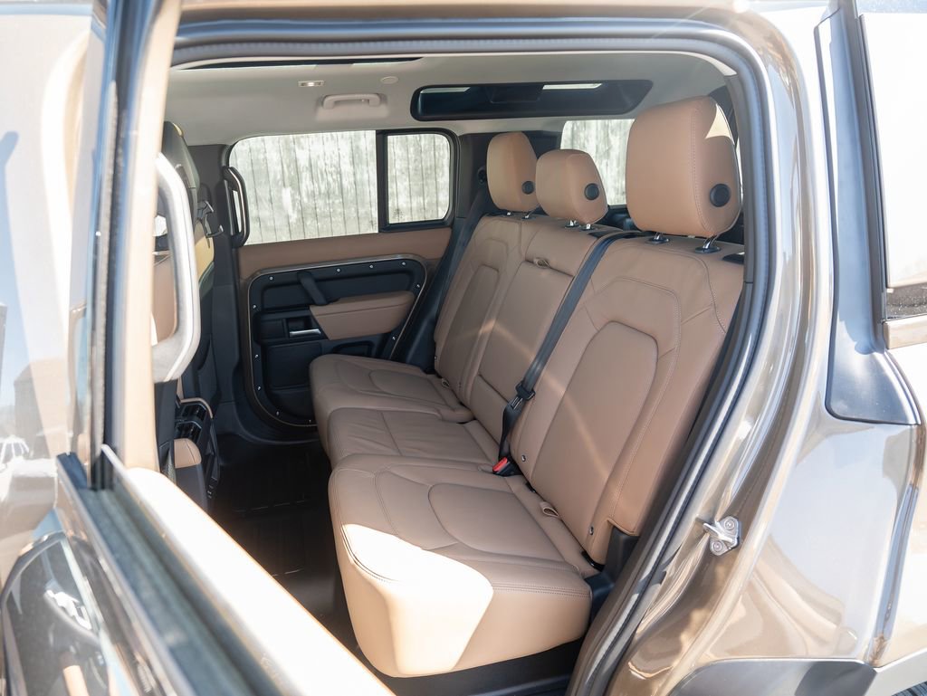 New 2026 Land Rover Defender 110 S image 23