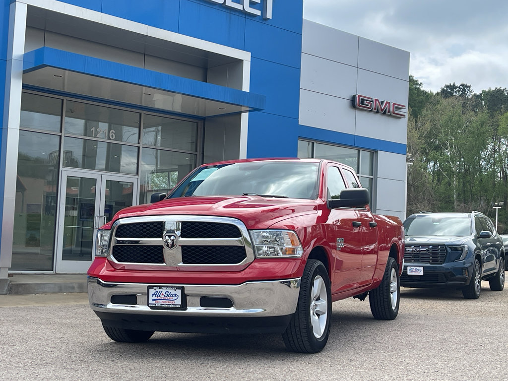 Used 2024 RAM 1500 Classic SLT AWD/4WD image 12