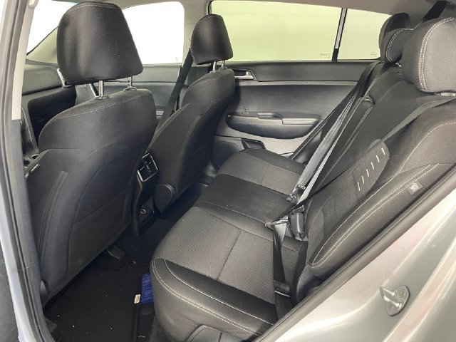 Used 2018 Kia Sportage LX AWD/4WD image 12