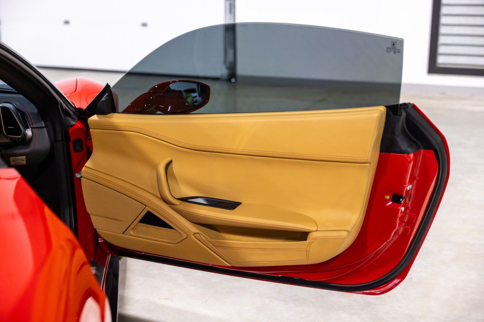 Used 2012 Ferrari 458 Italia Coupe RWD image 26