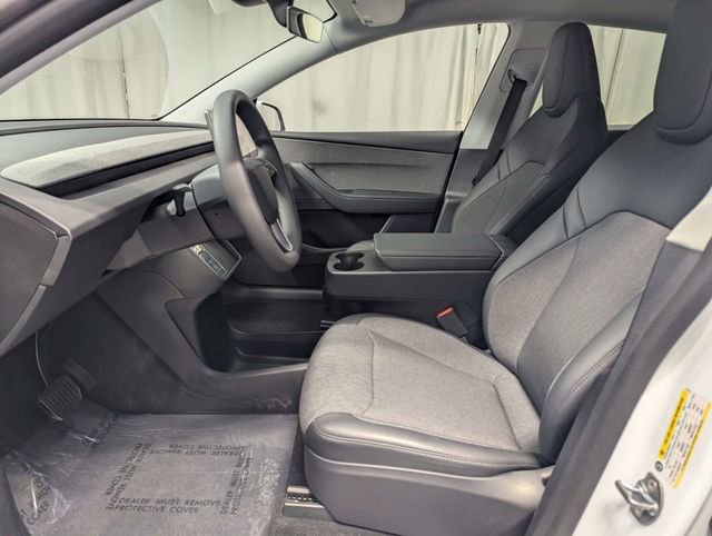 Used 2026 Tesla Model Y 2WD image 10