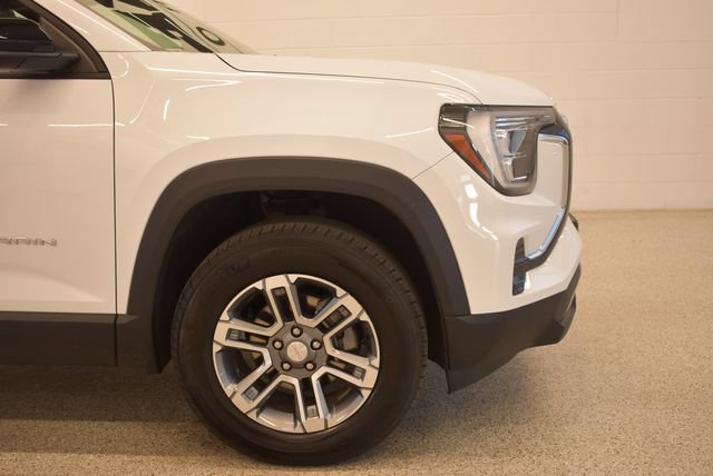 Used 2025 GMC Terrain Elevation AWD/4WD image 13