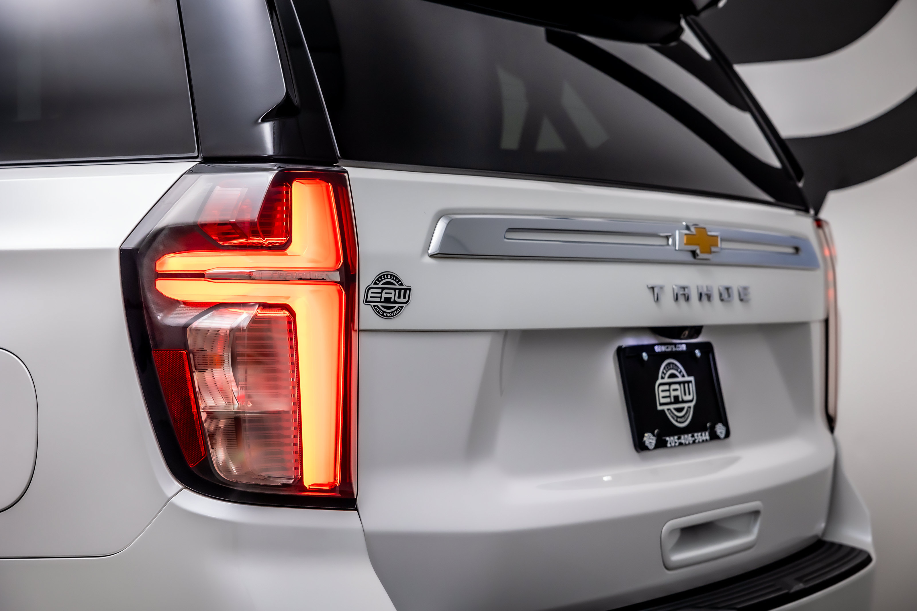 Used 2021 Chevrolet Tahoe High Country w/ Premium Package AWD/4WD image 13