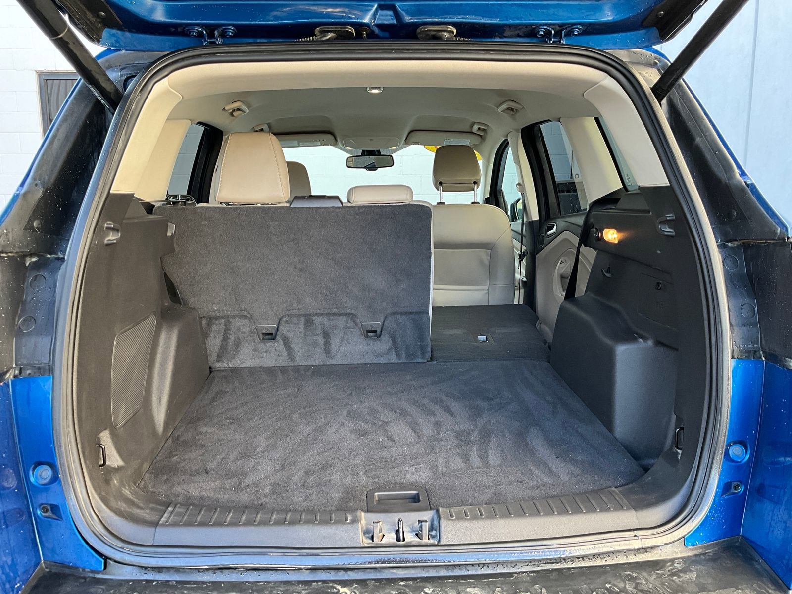 Used 2019 Ford Escape Titanium w/ U9j03 - Titanium Tow Package image 25