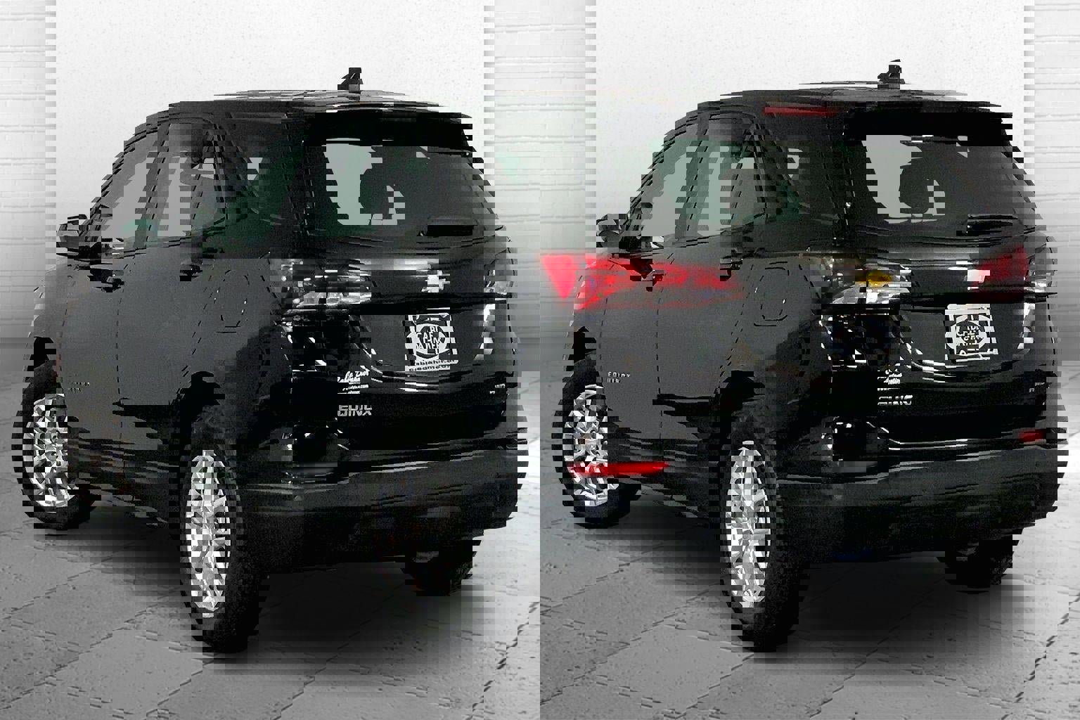 Used 2023 Chevrolet Equinox LS image 11