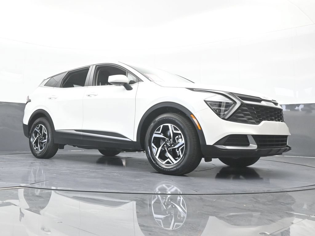 Used 2025 Kia Sportage LX FWD image 56