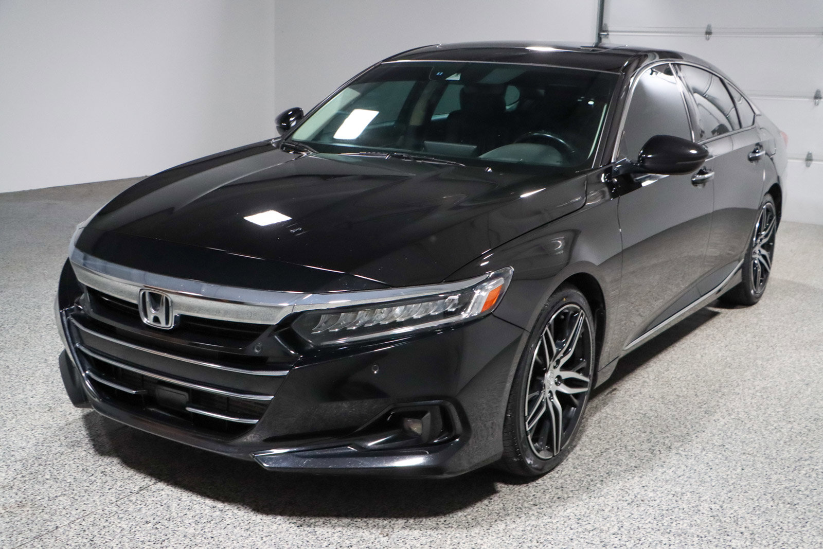 Used 2021 Honda Accord Touring image 30