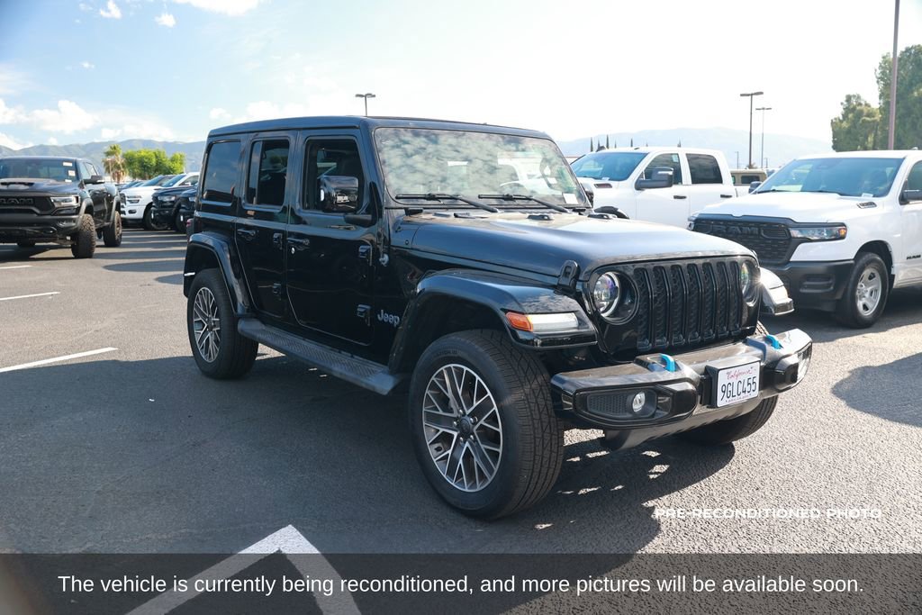 Used 2023 Jeep Wrangler Unlimited Sahara AWD/4WD image 8