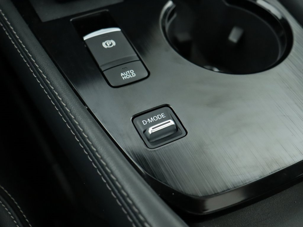 Used 2023 Nissan Rogue SL w/ SL Premium Package image 18