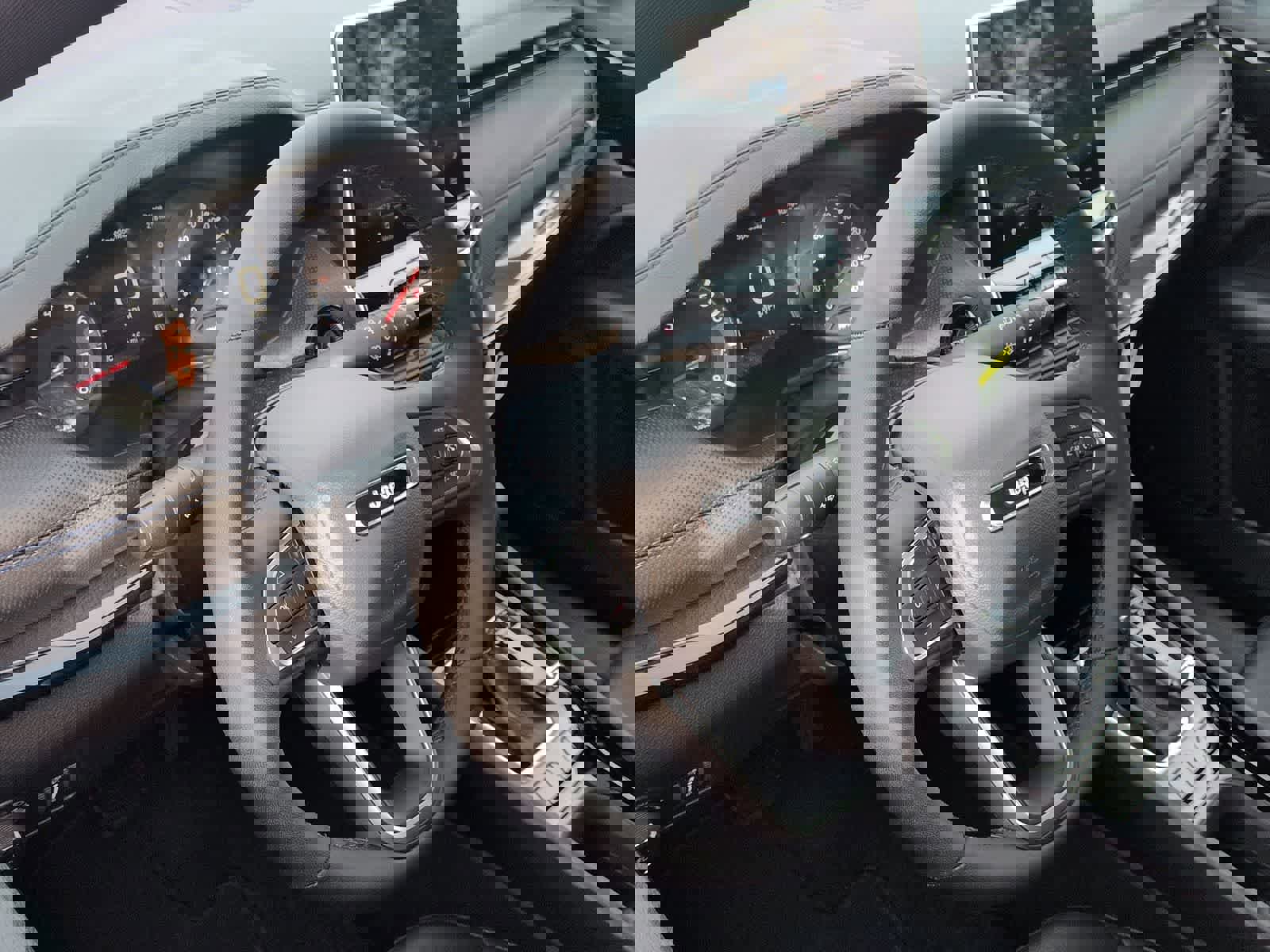 New 2026 Jeep Compass Latitude image 10