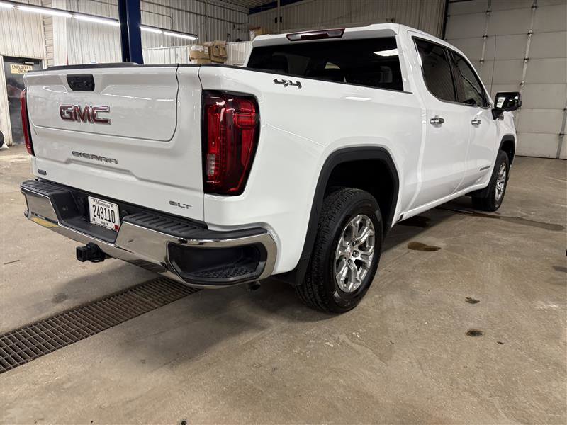 Used 2025 GMC Sierra 1500 SLT AWD/4WD image 3