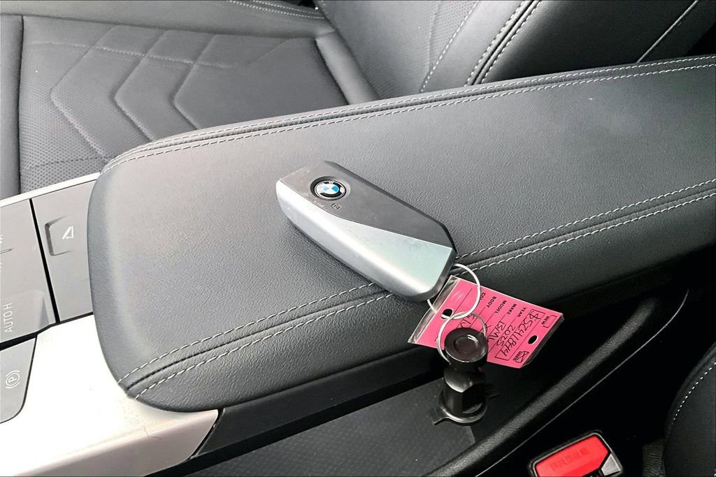 Used 2025 BMW X2 xDrive28i image 13