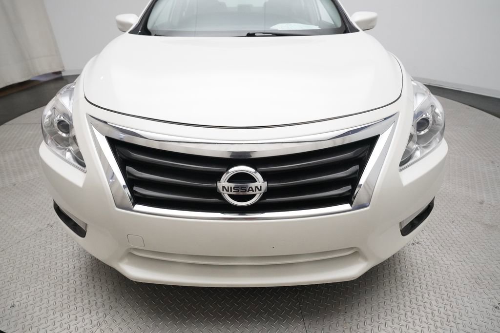 Used 2013 Nissan Altima 2.5 SV FWD image 21