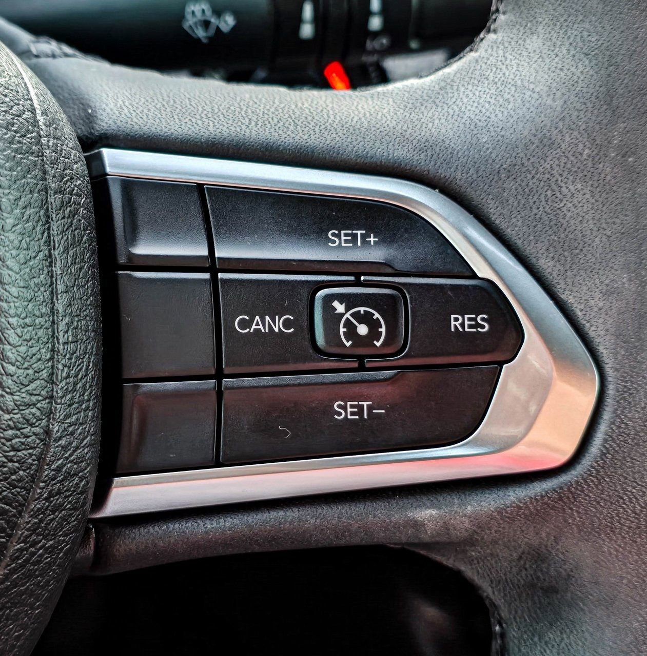 Used 2023 Jeep Compass Latitude w/ Convenience Group image 25