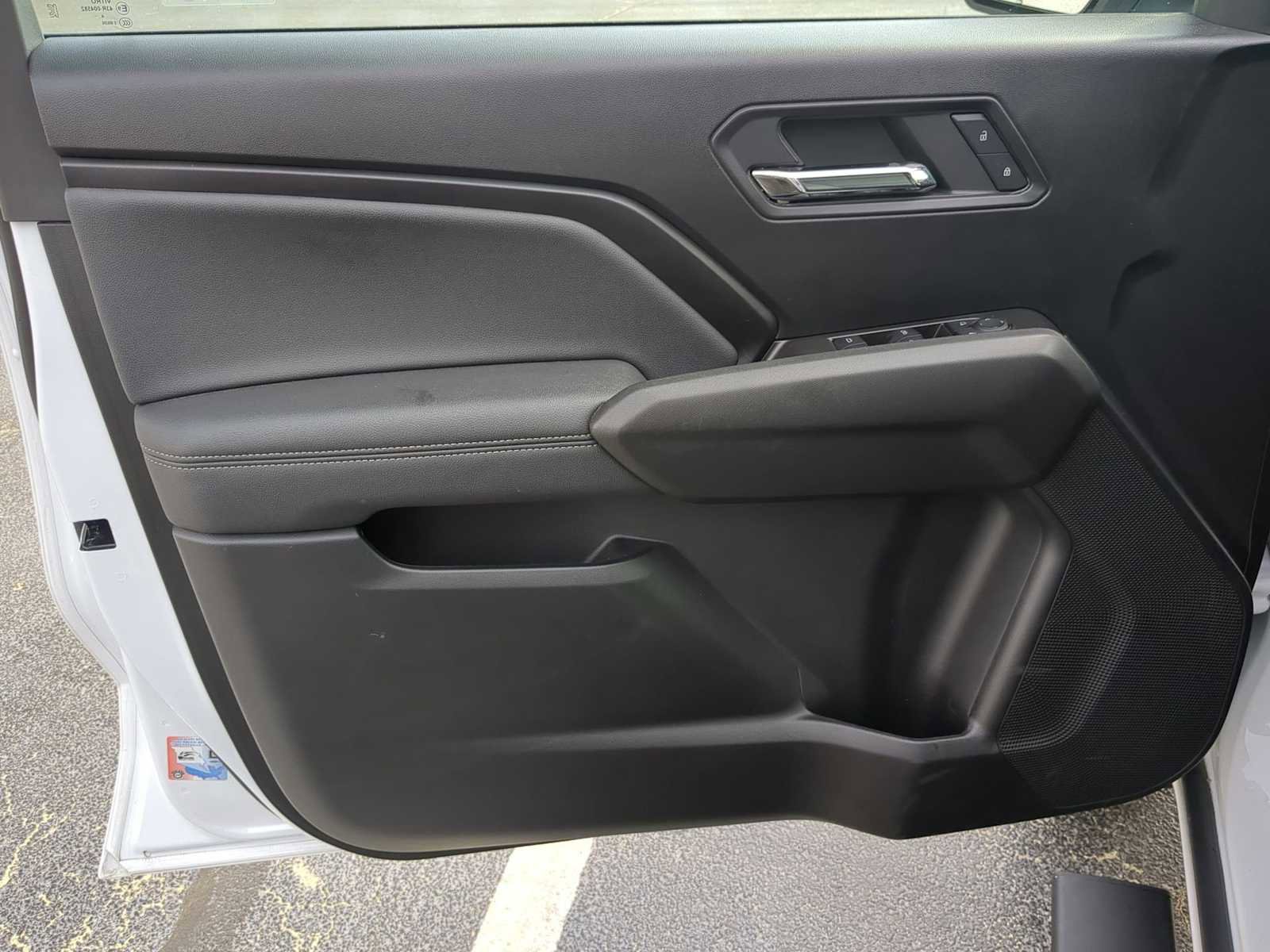 Used 2024 GMC Canyon Elevation w/ Elevation Premium Package image 11