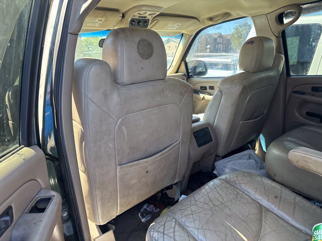 Used 2004 Chevrolet Tahoe LT w/ LT Preferred Equipment Group RWD image 13