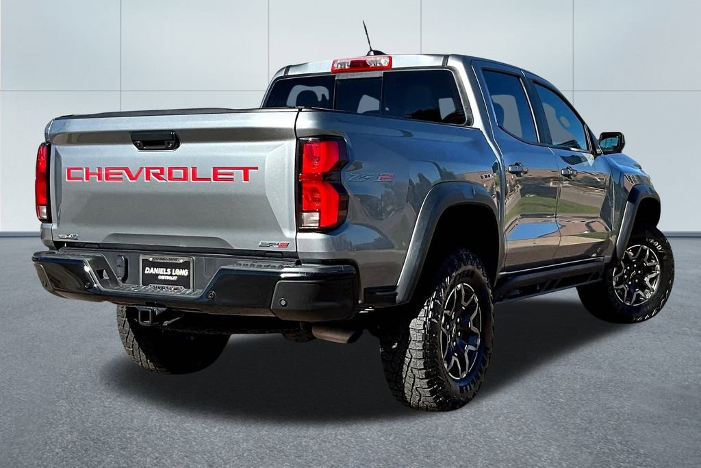 Used 2023 Chevrolet Colorado ZR2 w/ ZR2 Convenience Package III image 2