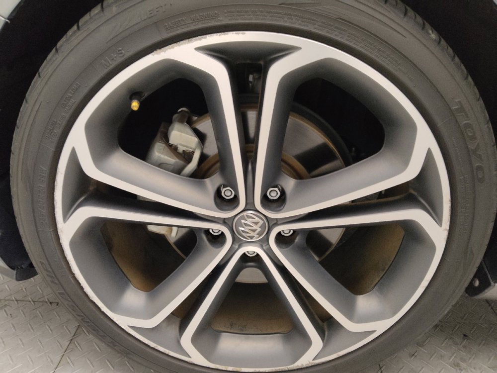 Used 2019 Buick Cascada Premium image 31