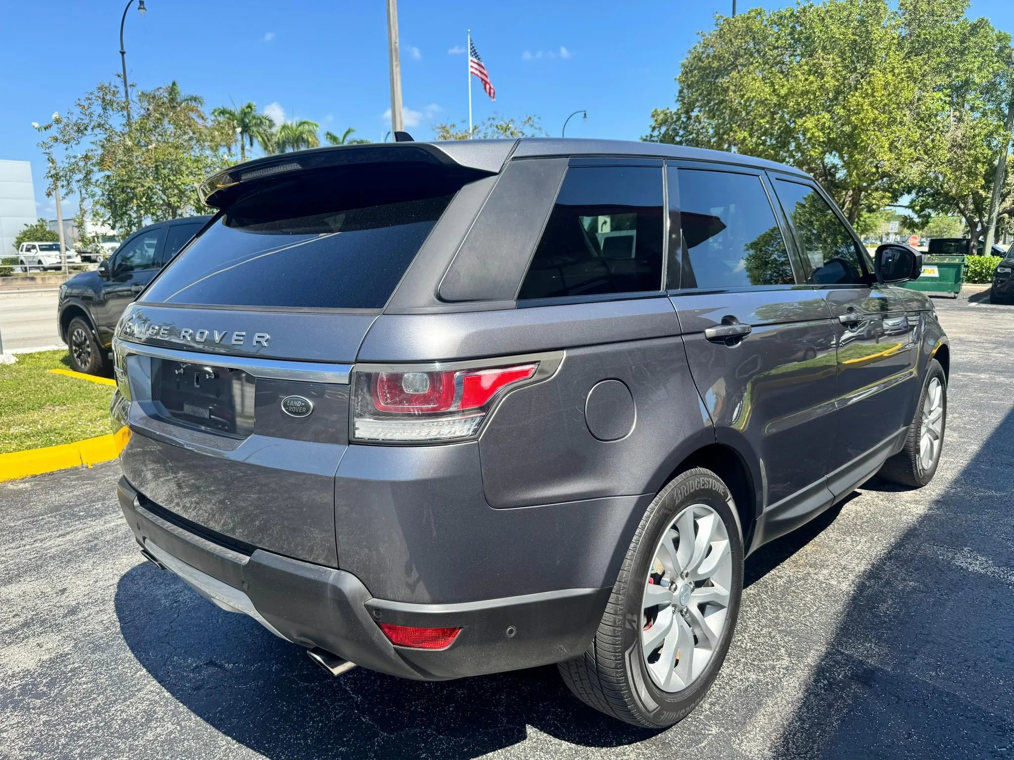 Used 2015 Land Rover Range Rover Sport Supercharged AWD/4WD image 4