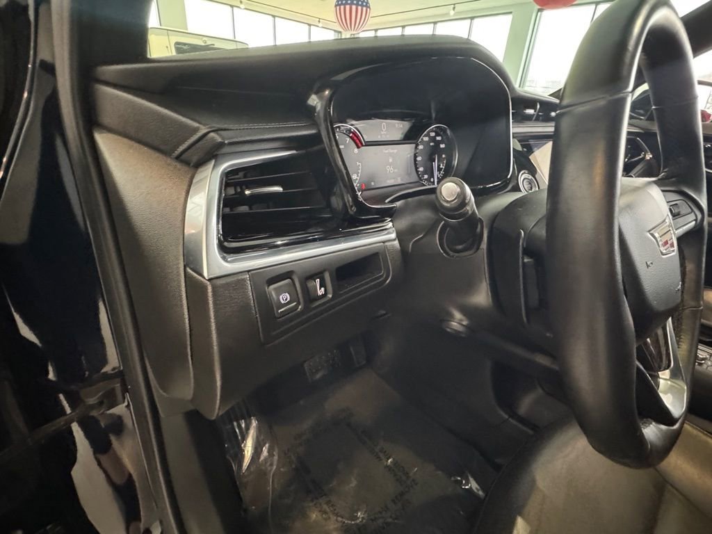 Used 2022 Cadillac XT6 Premium Luxury AWD/4WD image 38