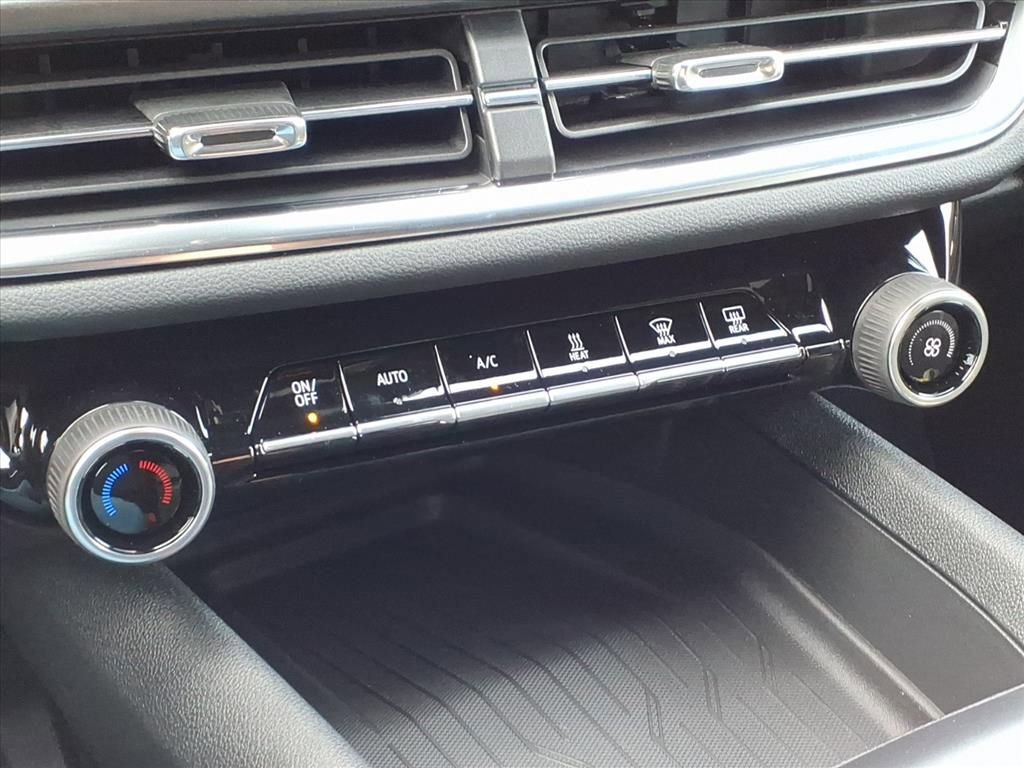 New 2026 Chevrolet Equinox EV LT image 21