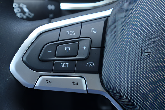 Certified 2024 Volkswagen Jetta S FWD image 21