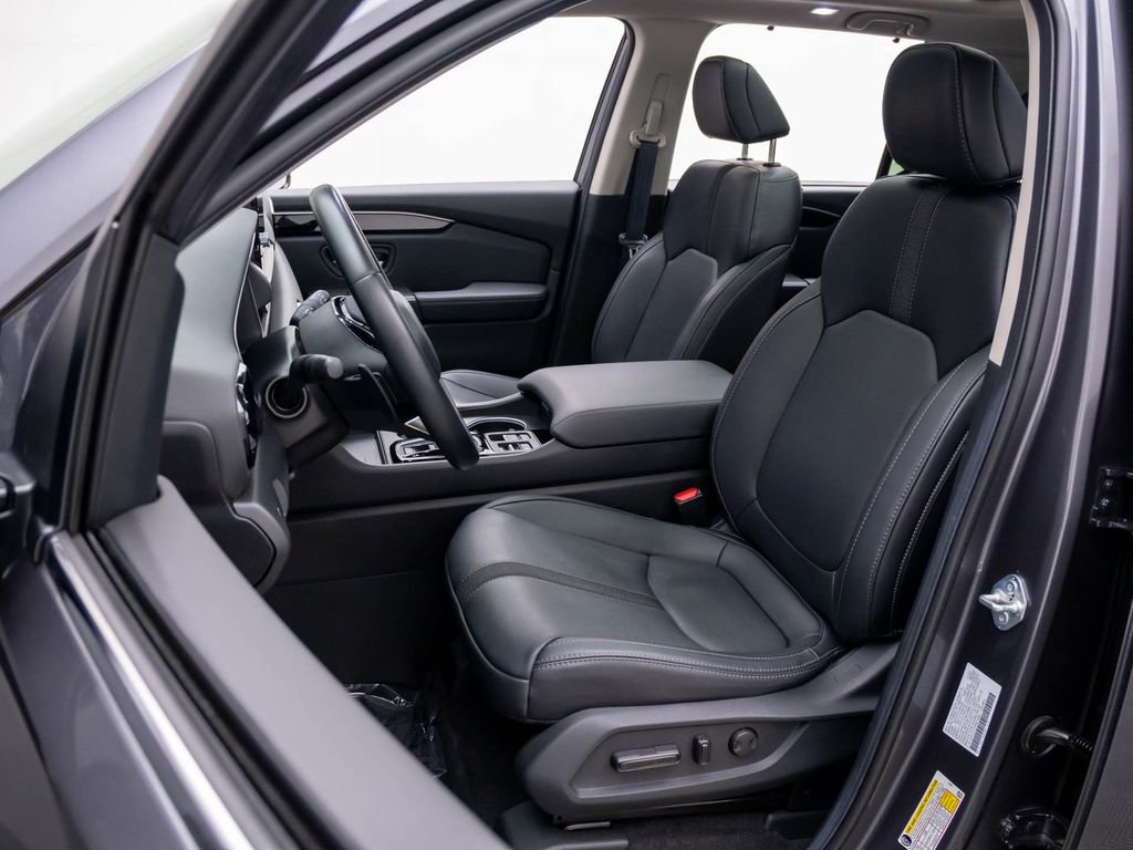 Certified 2024 Honda Pilot Touring image 16