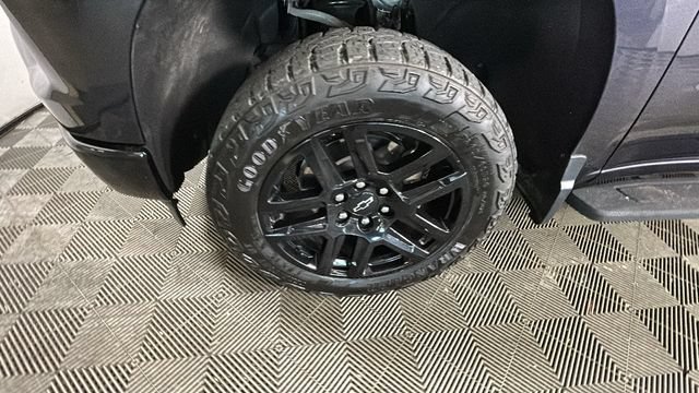 Used 2024 Chevrolet Silverado 1500 LT Trail Boss AWD/4WD image 9