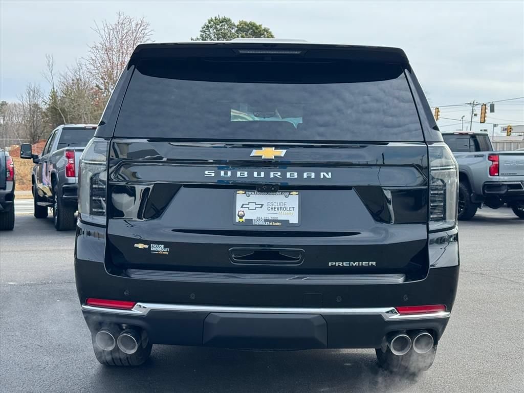 New 2025 Chevrolet Suburban Premier AWD/4WD image 4