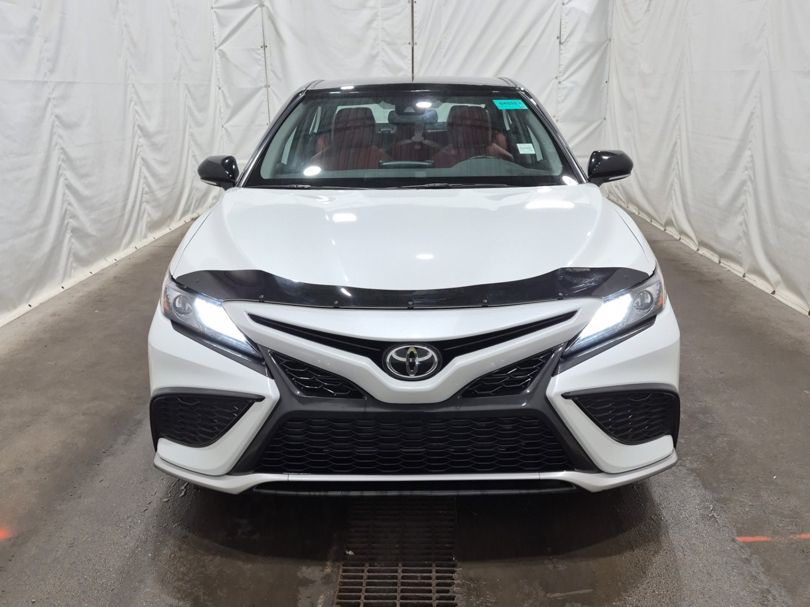 Used 2023 Toyota Camry XSE AWD/4WD image 8