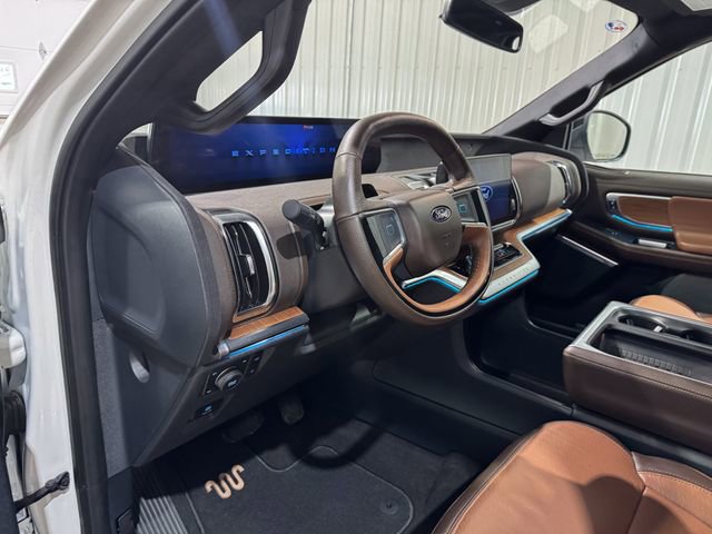 Used 2025 Ford Expedition Max King Ranch AWD/4WD image 13