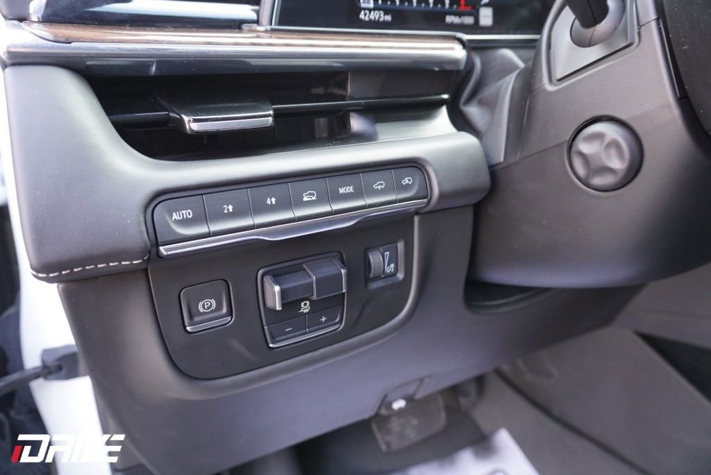 Used 2023 Cadillac Escalade ESV Sport Platinum w/ LPO, Floor Liner Package image 18